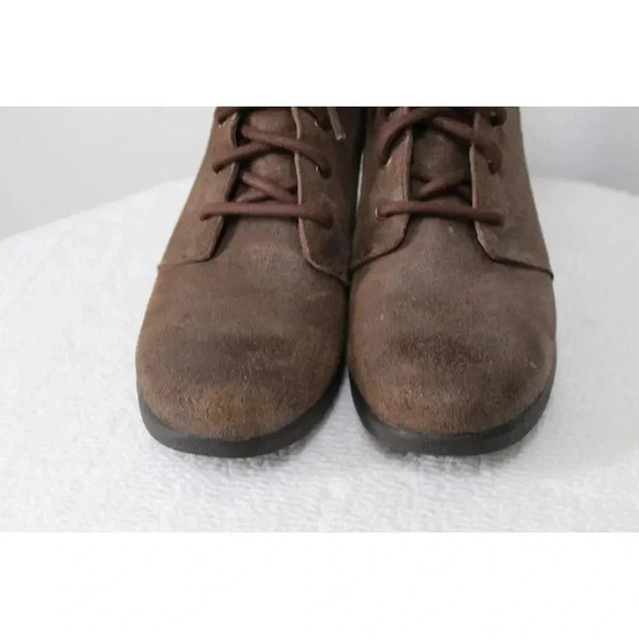 UGG ZEA leather wedge booties 11 - Picture 9 of 13